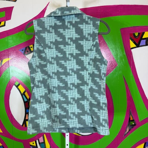 Columbia, Blue Patterned Fleece Vest. Size Small. Good used condition! - Picture 6 of 6